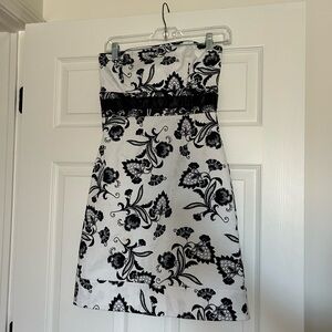 Strapless Black & White Floral Brocade Dress Size 0